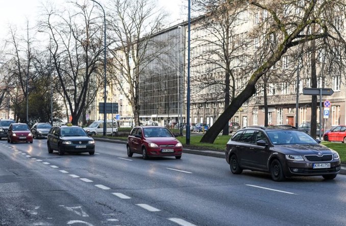 Kraków. Aleje Trzech Wieszczów wolniej, ale sprawniej