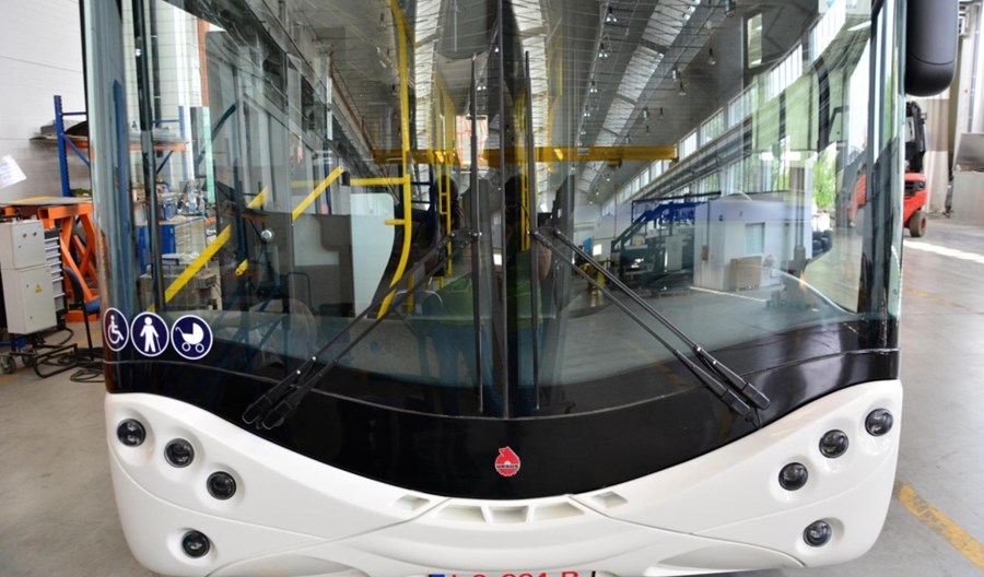 Ursus Bus z wypowiedzeniem umowy o kredyt obrotowy Ursus Bus z wypowiedzeniem umowy o kredyt obrotowy