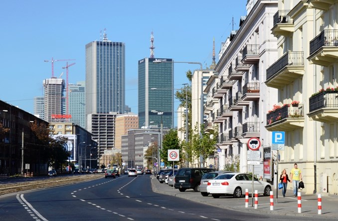 Warszawa potrzebuje więcej przejść dla pieszych w Śródmieściu