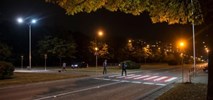 Warszawa. Trzy firmy chcą budować aktywne przejścia dla pieszych 