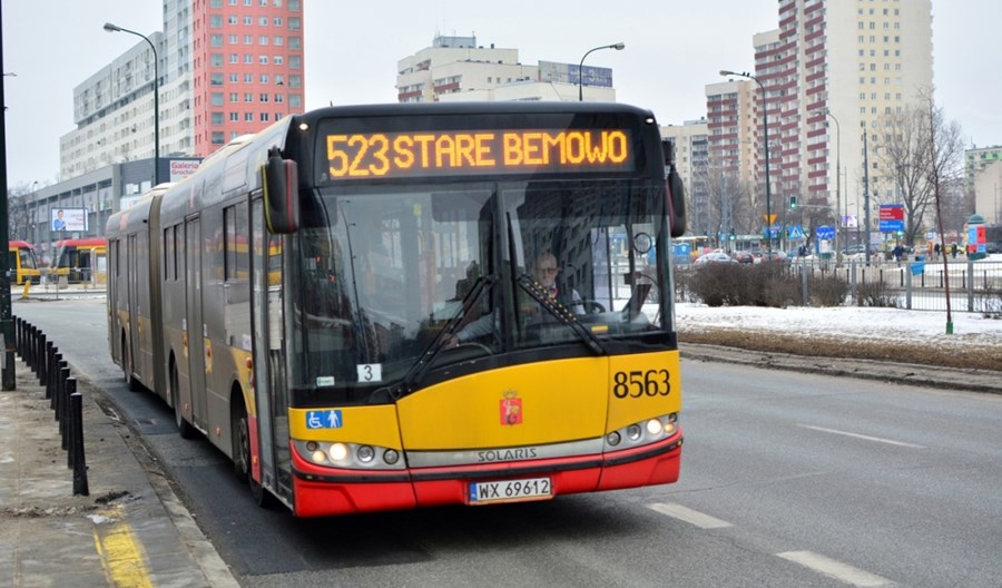Warszawa. Dlaczego autobusy są zimą brudne? ZTM tłumaczy Warszawa. Dlaczego autobusy są zimą brudne? ZTM tłumaczy