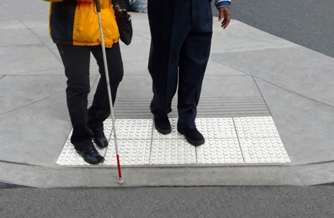 Zatrzyma się, czy się nie zatrzyma, czyli niewidomi i autobus