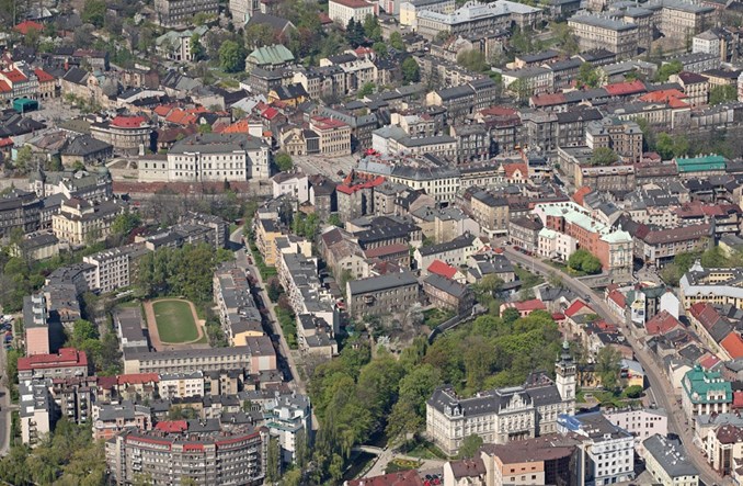 Płatny wjazd do centrów miast poprawia przepustowość ruchu i zmniejsza korki