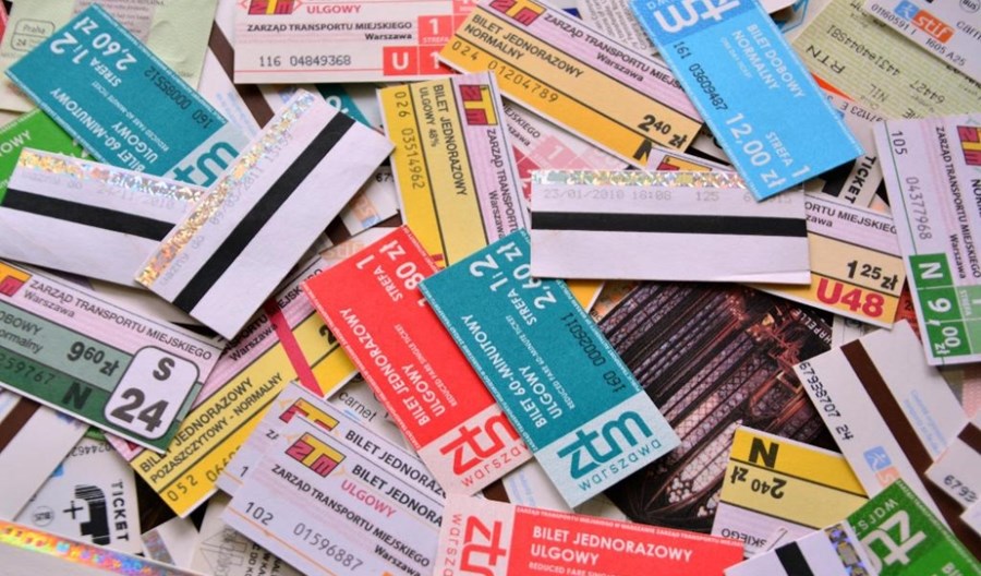 Warszawa myśli o nowym systemie biletowym. Znikną kartoniki? Warszawa myśli o nowym systemie biletowym. Znikną kartoniki?