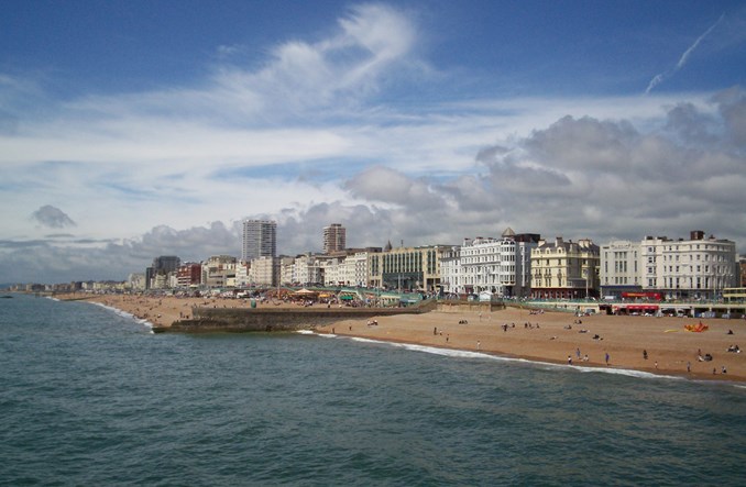 Mieszkańcy Brighton jeżdżą autobusami, bo… nie mają wyjścia