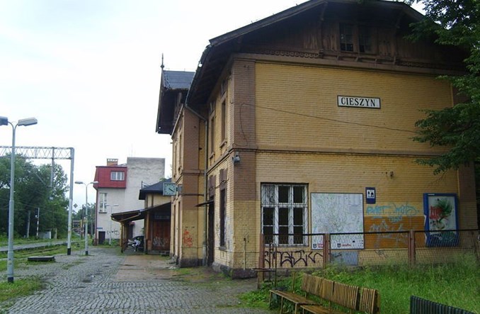 Przy dworcu w Cieszynie powstanie centrum przesiadkowe 