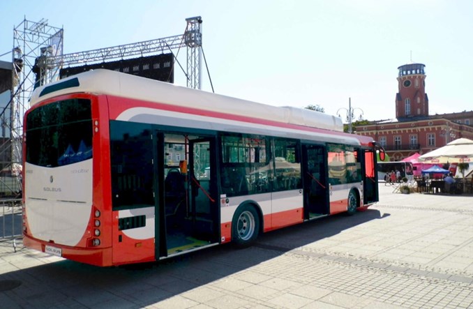 Częstochowa. Instalacja elektryczna mogła zapalić hybrydę