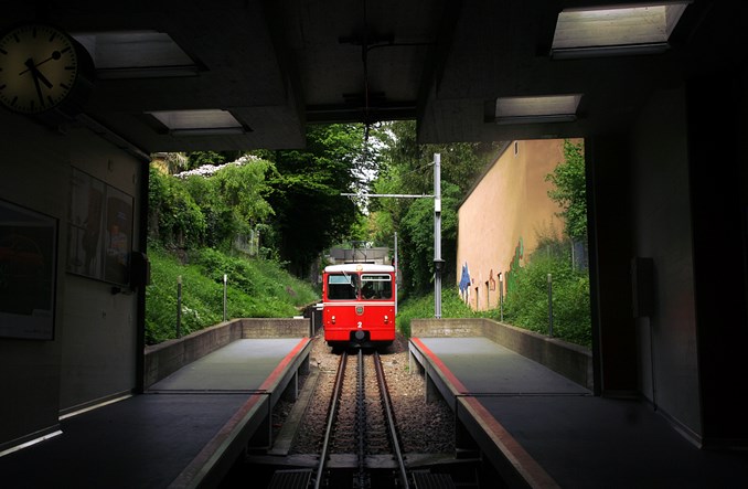 Zębatką na wierzchołek