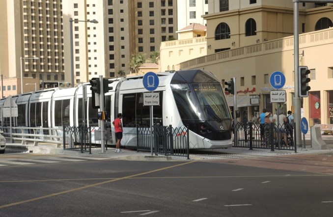 Transportowy Dubaj (niedalekiej) przyszłości