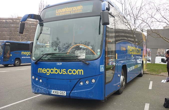 Francja poluzuje prawo autokarowe? Megabus się cieszy