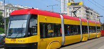 BKM. Tramwaj w Warszawie zatrzymuje się zbyt często?