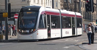 Edynburg zamyka tymczasowo główne ulice i poszerza chodniki