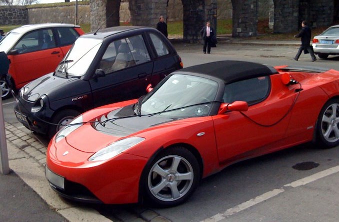 Norwegia kocha auta elektryczne. Romans zaczyna przeszkadzać