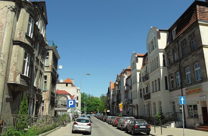 Tramwaj? Tak, byle nie pod moim oknem