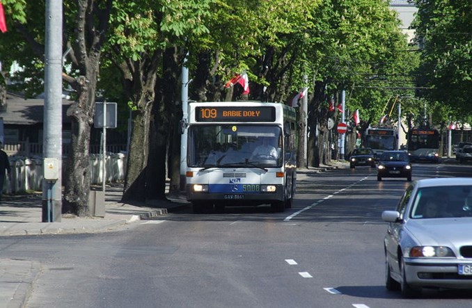 Gdynia. Mniej pasażerów w komunikacji miejskiej. O jedną piątą