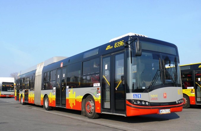 Warszawa: Hybrydy sprawdzają się tylko na ciężkich trasach