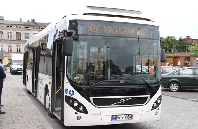 Tomaszów z bezpłatną komunikacją, ale dopiero po zakupie hybryd