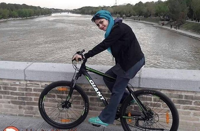 Iran. Kobiety buntują się przeciw zakazowi jazdy na rowerze