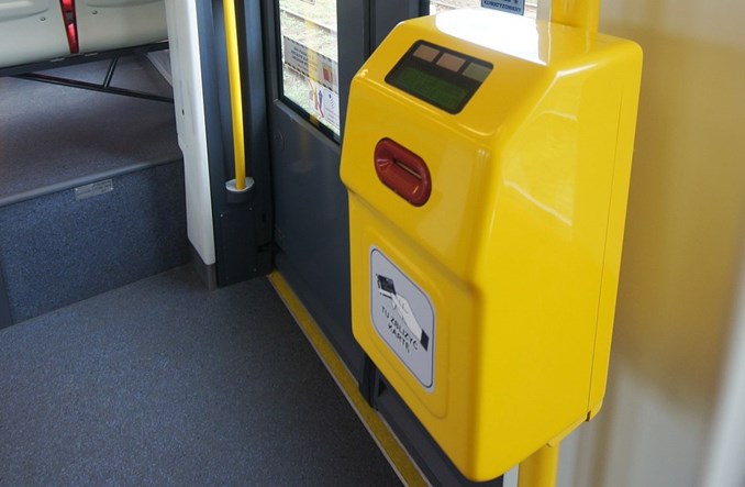 Warszawa: Odgryzione ucho, połamane palce. Rośnie agresja wobec kontrolerów