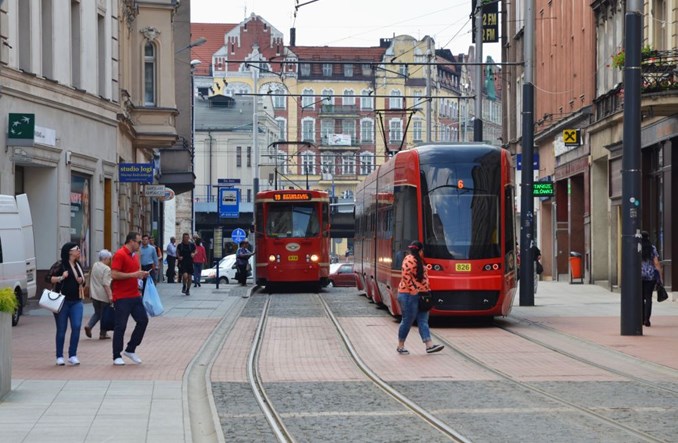 Tramwaje Śląskie korygują: Jednak mniej niskiej podłogi