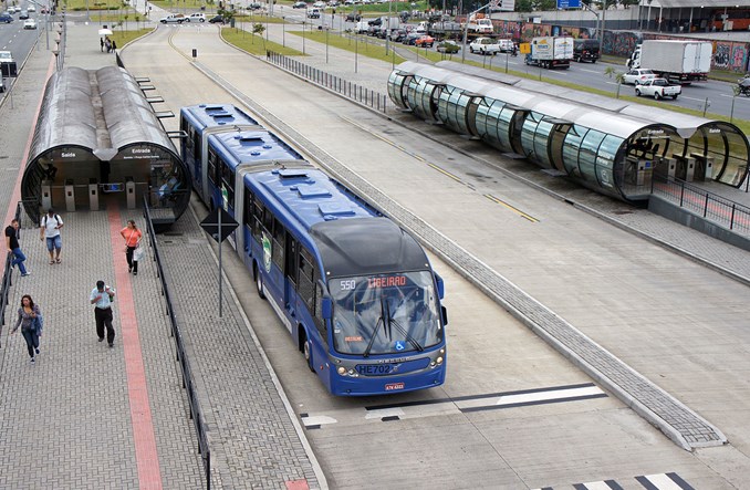 BRT w skali średniej i dużej, czyli Kurytyba i Bogota