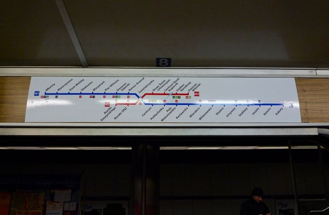 Metro: Pomarańczowe i granatowe schematy odchodzą w odstawkę