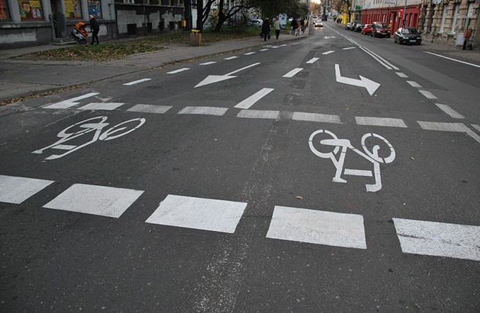 Rowerzysta na lewoskręcie, czyli po co nam śluzy