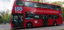 Londyn doda czerwonym autobusom trochę kolorów