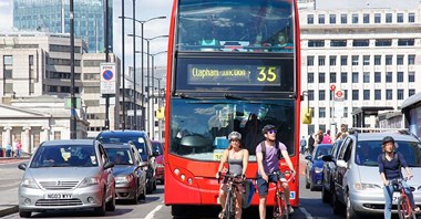 Wielka Brytania: Masowy wzrost rowerów kosztem transportu publicznego. Co dalej? 