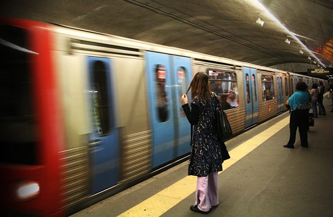 Europejczycy chętniej jeżdżą transportem publicznym