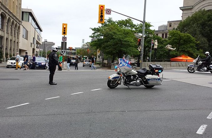 Ottawa. Metr od roweru. Policja ma bat na kierowców
