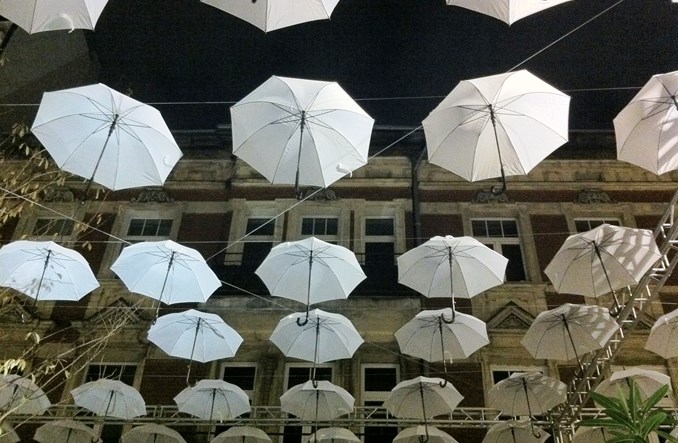 Zdanowska: Woonerf sprawdza się znakomicie. Cały czas pełno ludzi