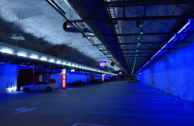 Warszawa zajmie się podziemnymi parkingami na własną rękę?