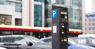 Trzaskowski: Zniesione opłaty za parkowanie dla personelu medycznego