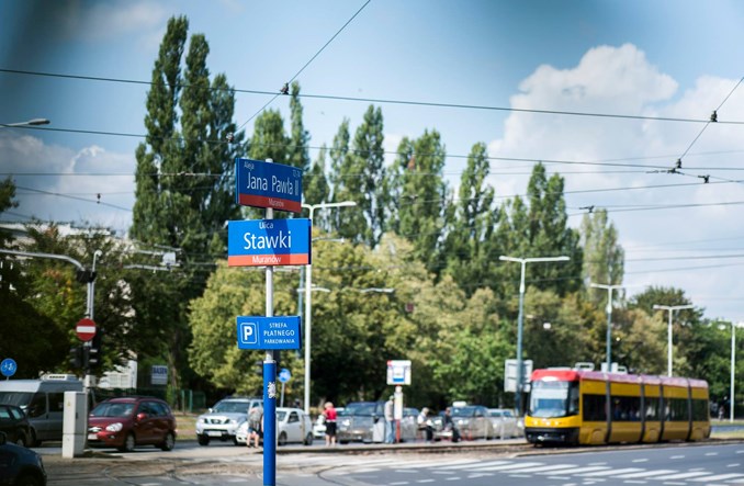 Warszawa: Strefę parkowania trzeba przygotować na elektryki