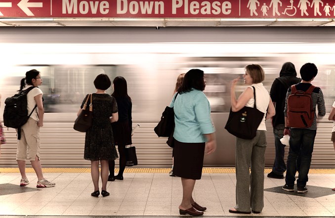 Korzystający z transportu publicznego są szczuplejsi