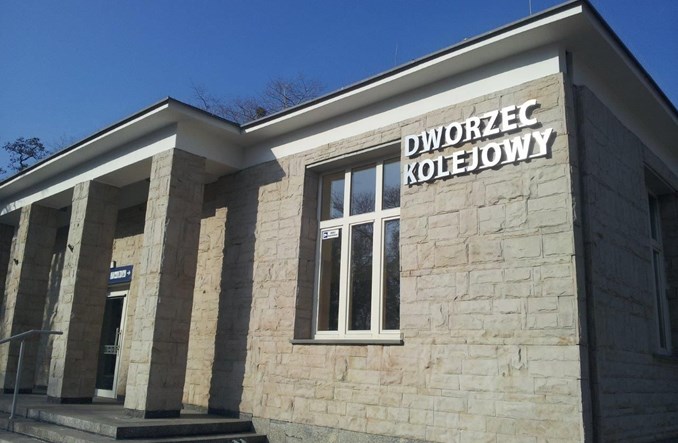 Mazowieckie: Piastów z odnowionym dworcem