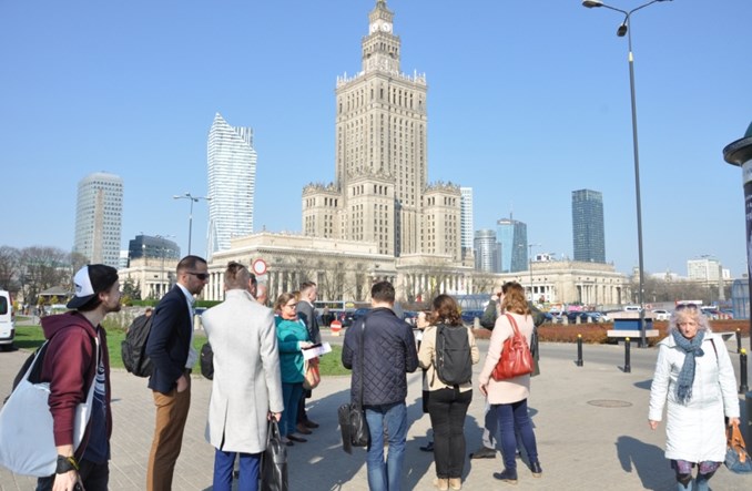 Fajna Świętokrzyska, beznadziejne parkowanie. Warszawa oczami gości z zagranicy