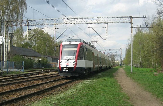 WKD: EN95 wraca na tory, a zmiana napięcia znów przesunięta