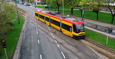 Tramwaje Warszawskie wyliczają: priorytet przynosi oszczędności