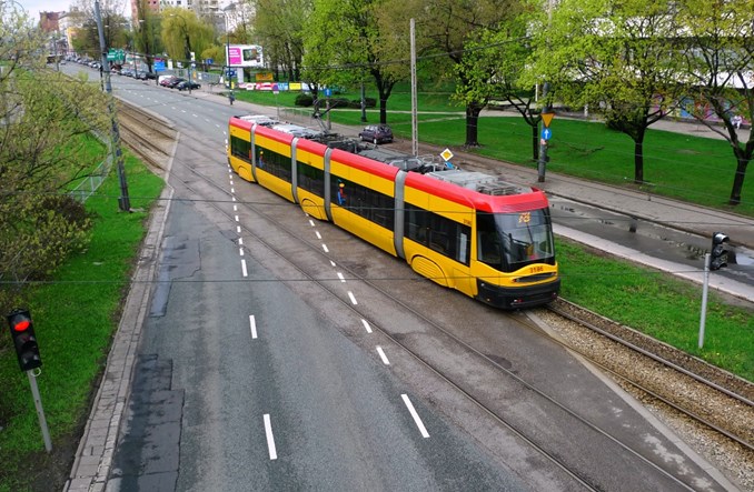 Ile tracimy na braku priorytetów w sygnalizacji dla tramwajów?