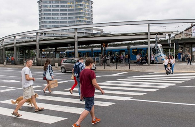 Wrocław. Aktywiści wywalczyli naziemne przejścia na Rondzie Reagana