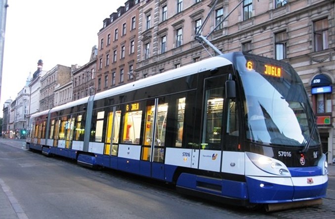 Protest Pesy odrzucony. Przetarg na tramwaje dla Rygi będzie kontynuowany
