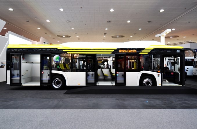 Minister Gowin: Pomożemy miastom kupić nawet 1000 elektrobusów