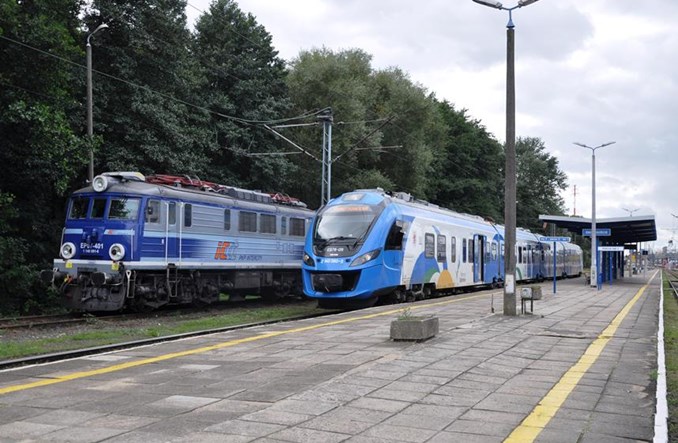 PO i PiS – najważniejsze zapisy programowe o transporcie, infrastrukturze i energetyce