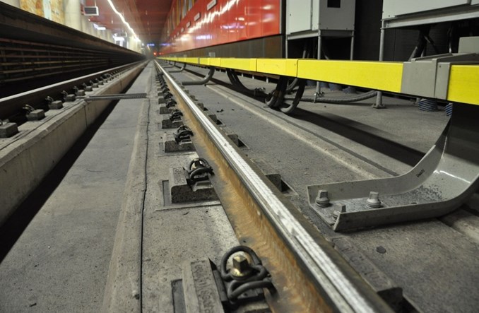 Metro wyszlifuje i naprawi szyny