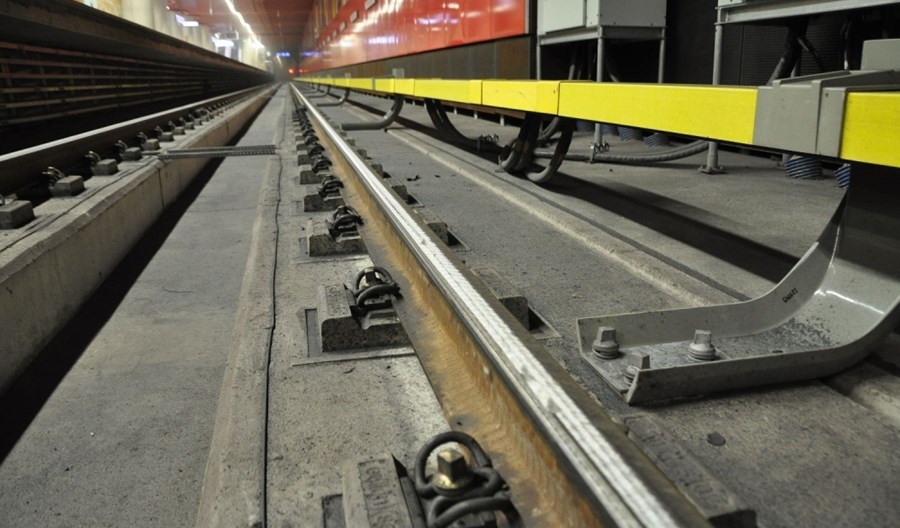 Metro wyszlifuje i naprawi szyny Metro wyszlifuje i naprawi szyny