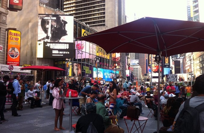 Miasta przyjazne pieszym zamieszkują… mądrzejsi ludzie?