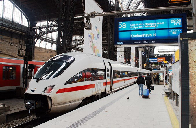 Tanie papierosy na górnym pokładzie. Promem kolejowym do Danii