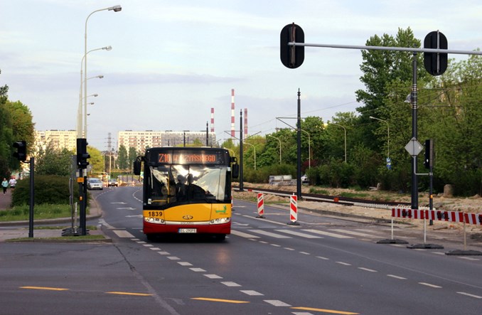 Łódź: Tramwajem jeszcze wolniej, autobusem dookoła